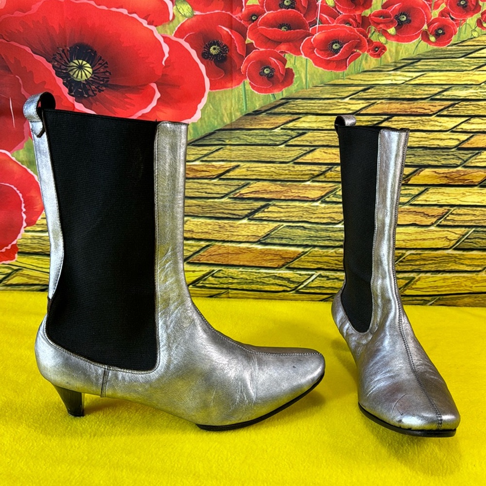 Eileen Shields boots
